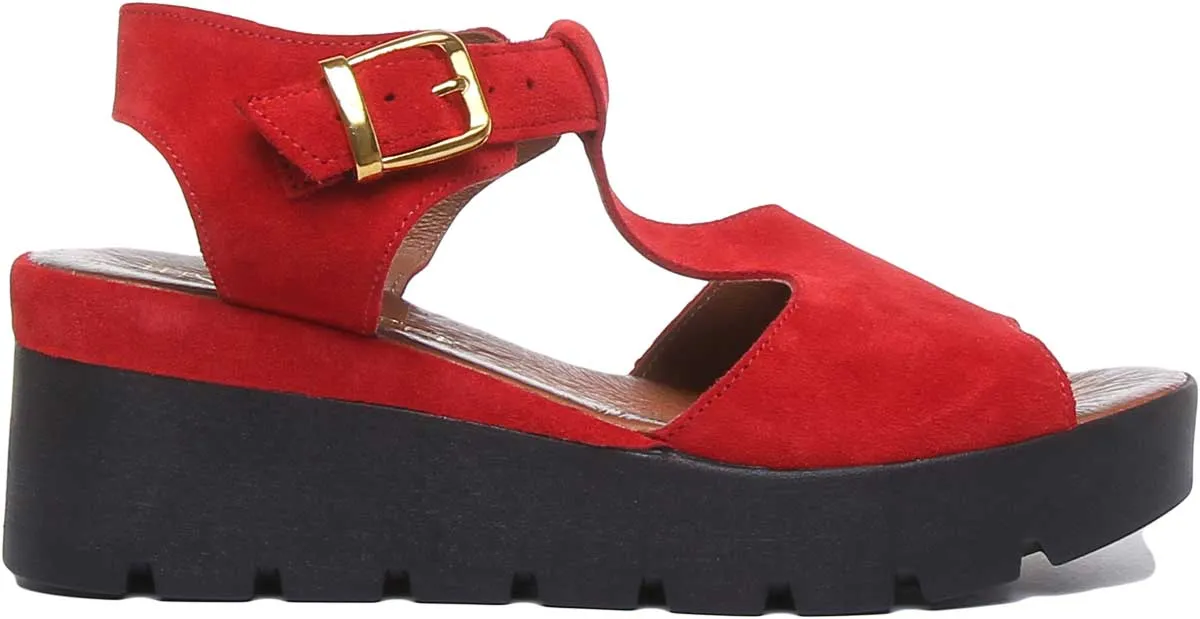 6200 Summer Wedge Sandal In Red