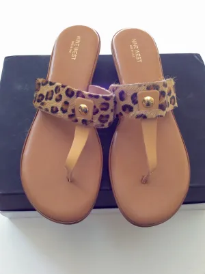 Brand New Nine West Tan Leopard Print Toe Post Mules Size 7/40