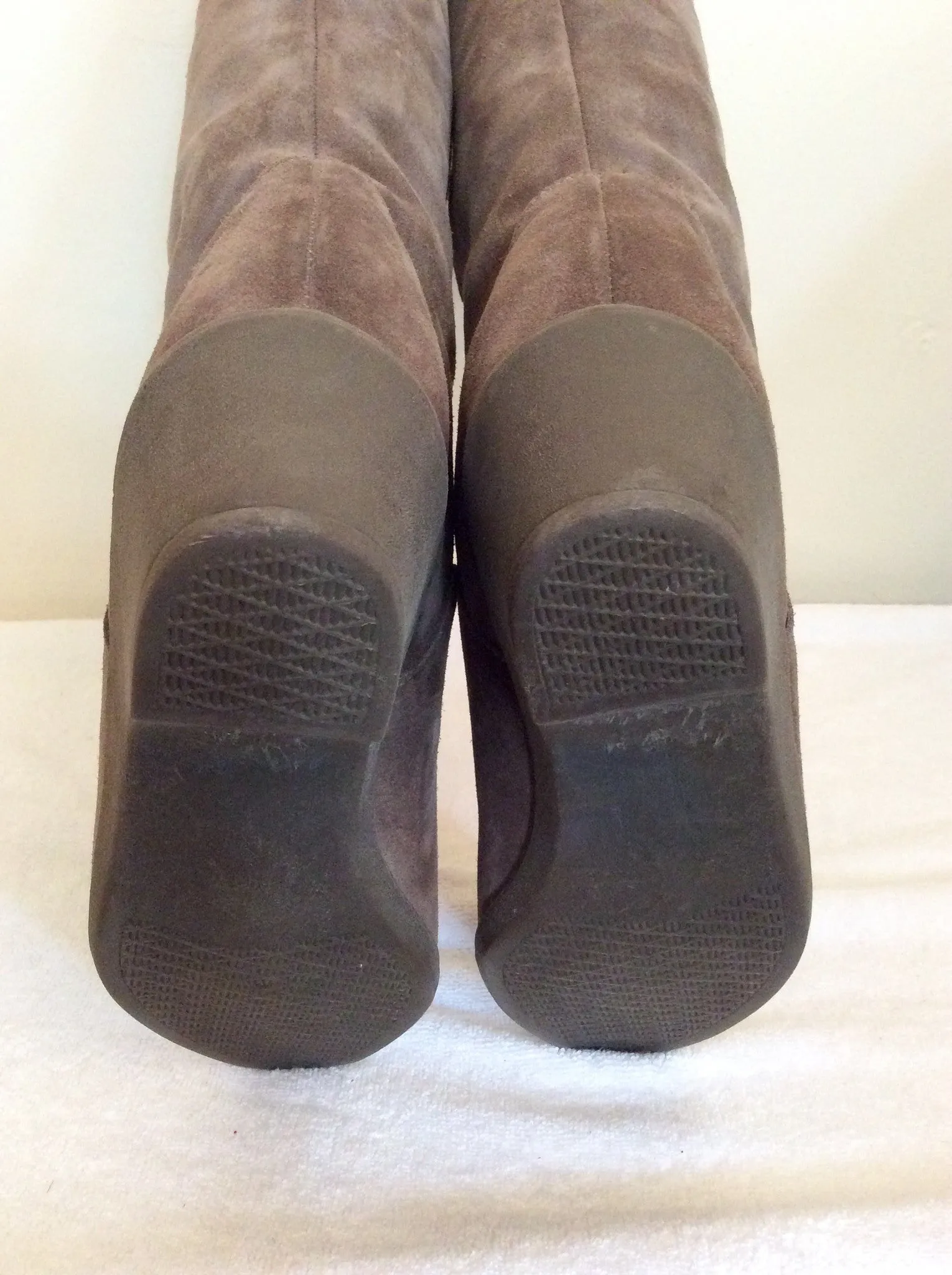 Brand New Richard Draper Brown Suede Sheepskin Lined Boots Size 5/38