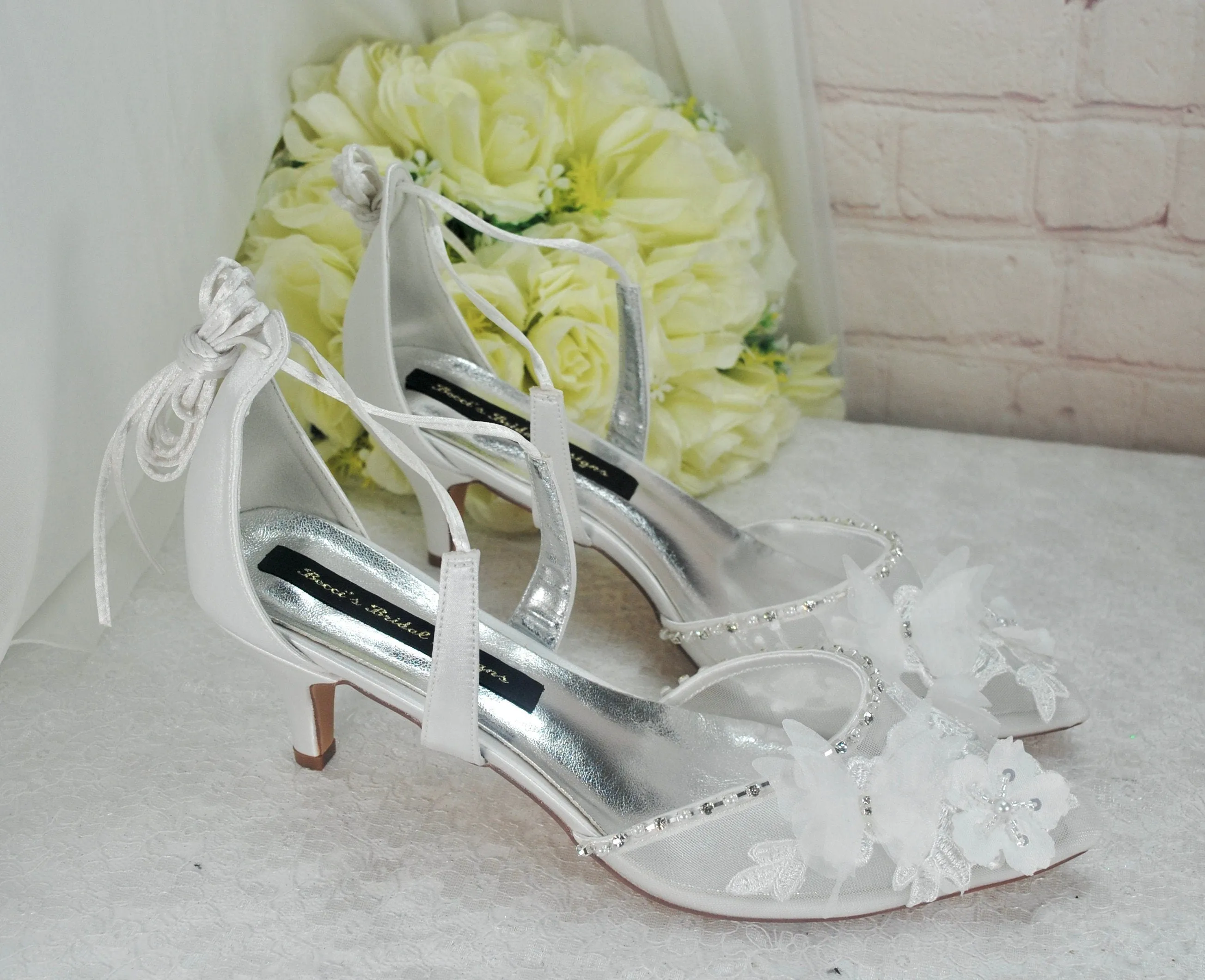 Embroidered White Butterfly Sandals Size UK7/US9.5