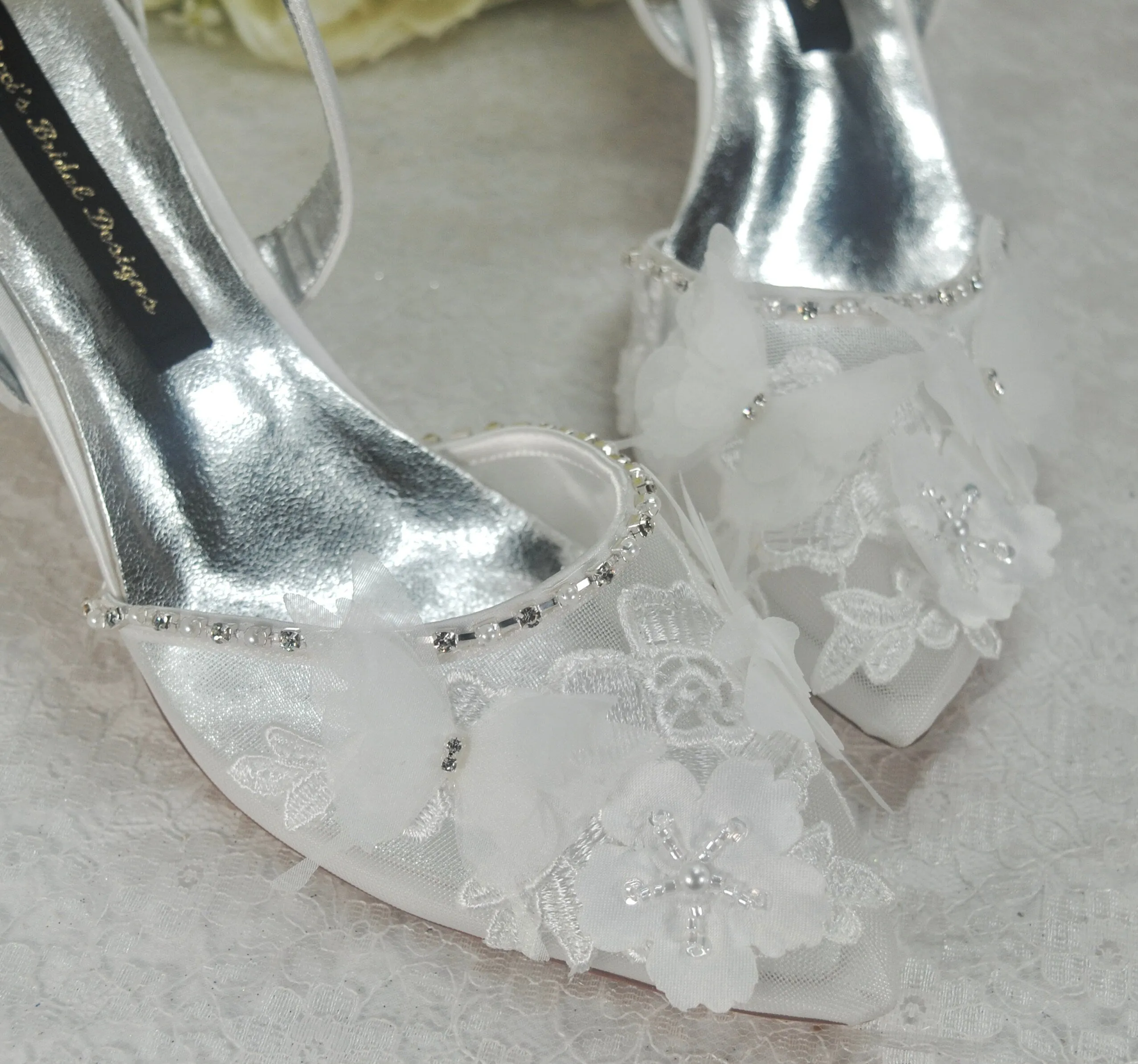 Embroidered White Butterfly Sandals Size UK7/US9.5