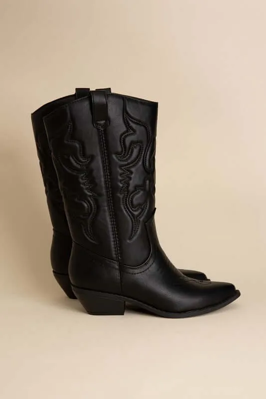 Rerun Western Cowgirl Embroidery Boots