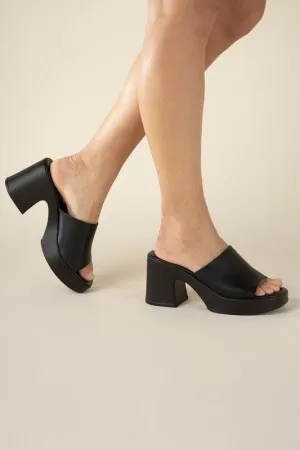 SODA Typo Slide Mule