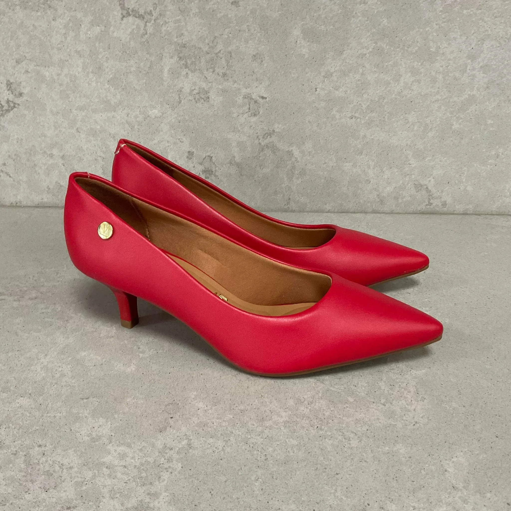 Vizzano 1122-828 Kitten Heel Pointy Toe Pump in Red Napa