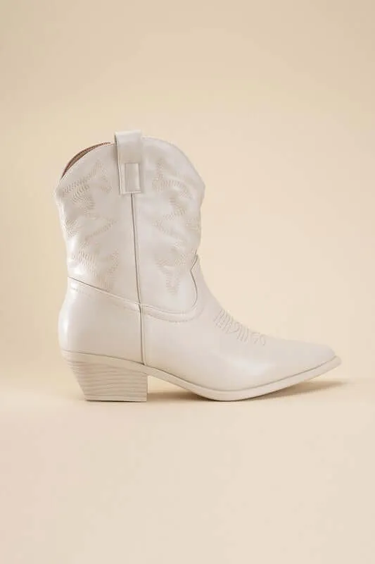 Willa Western Tapered Toe Block Heel Cowboy Boots