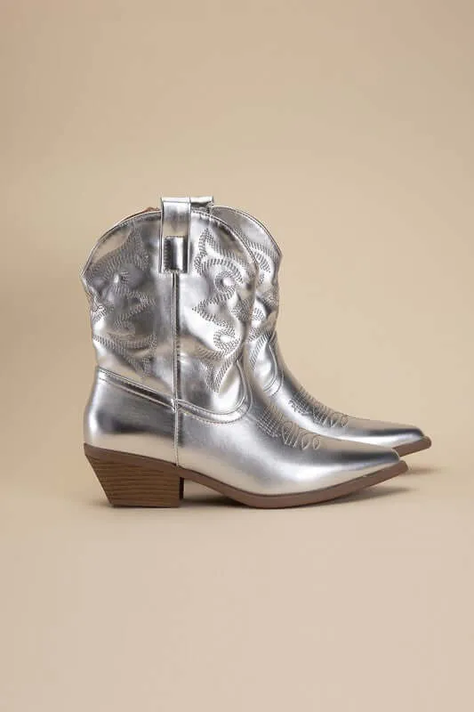 Willa Western Tapered Toe Block Heel Cowboy Boots