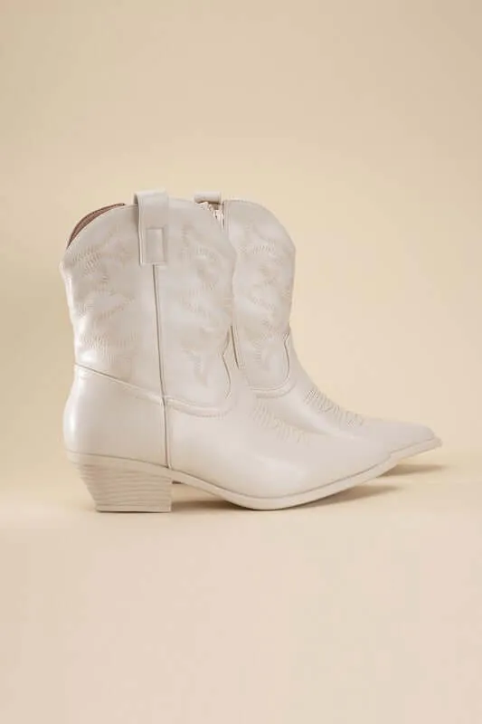 Willa Western Tapered Toe Block Heel Cowboy Boots