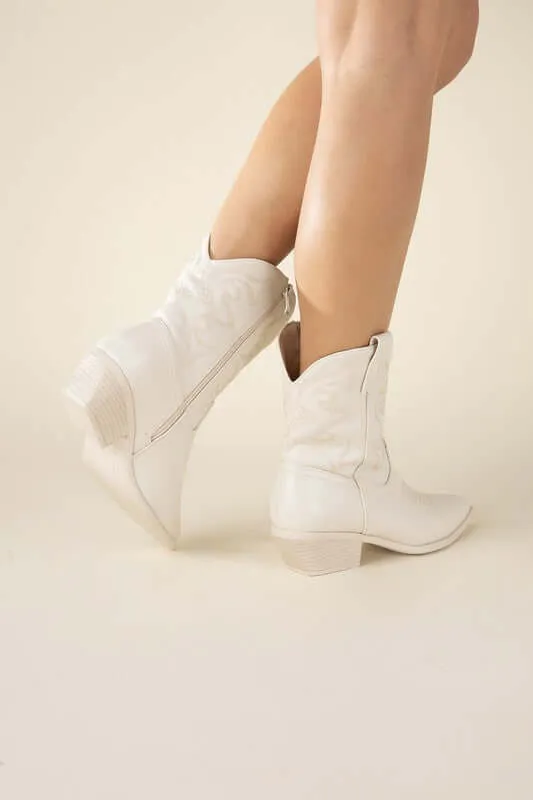 Willa Western Tapered Toe Block Heel Cowboy Boots