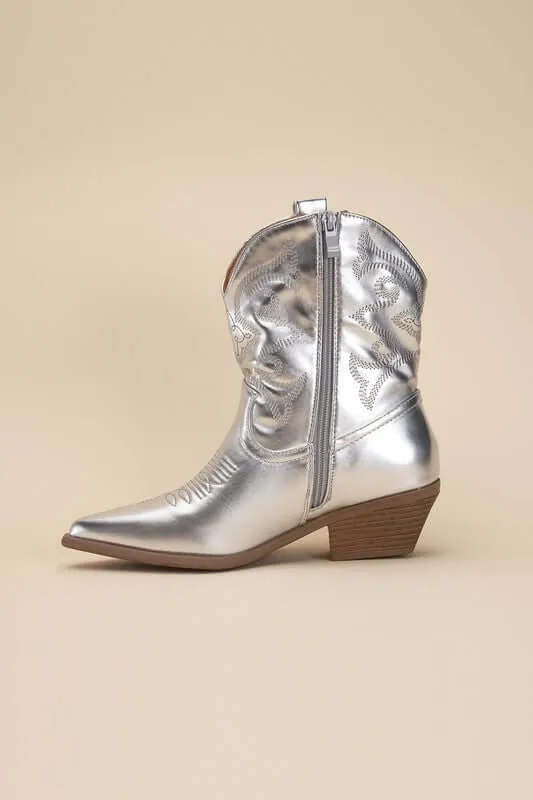 Willa Western Tapered Toe Block Heel Cowboy Boots