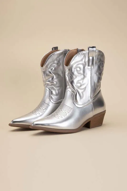 Willa Western Tapered Toe Block Heel Cowboy Boots
