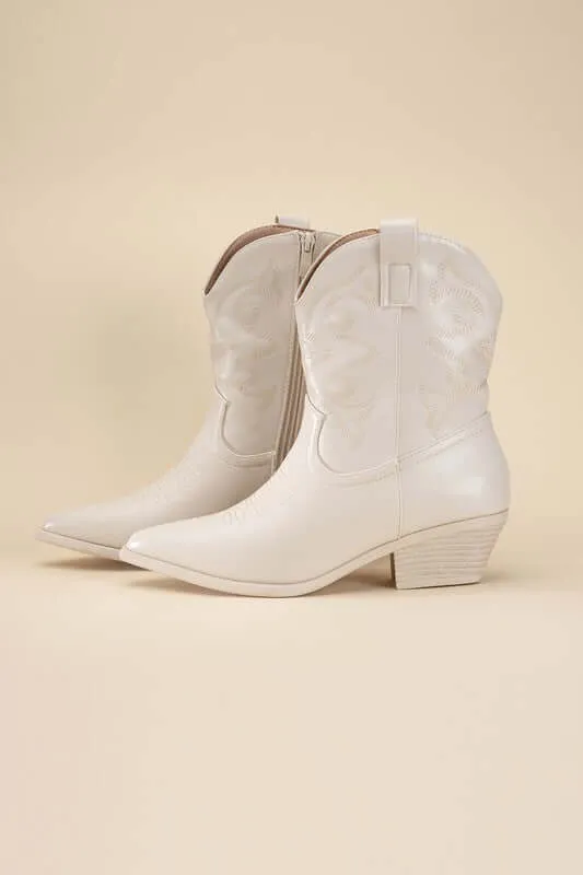 Willa Western Tapered Toe Block Heel Cowboy Boots