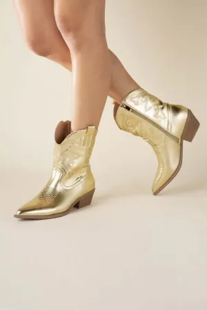 Willa Western Tapered Toe Block Heel Cowboy Boots